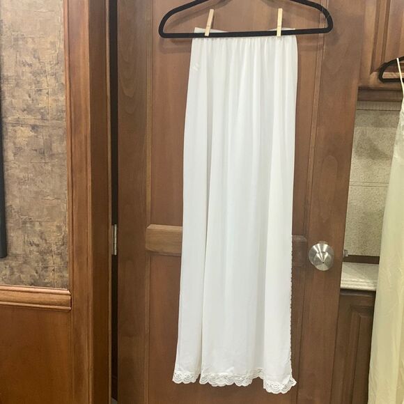 Shadowline long maxi white slip size small - Picture 1 of 6